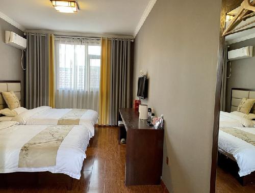 景点附近亲子家庭房