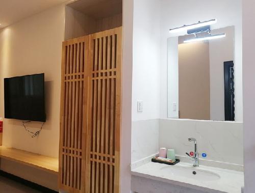 双床房内部设施