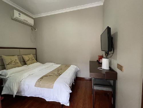 特惠大床间（无窗）